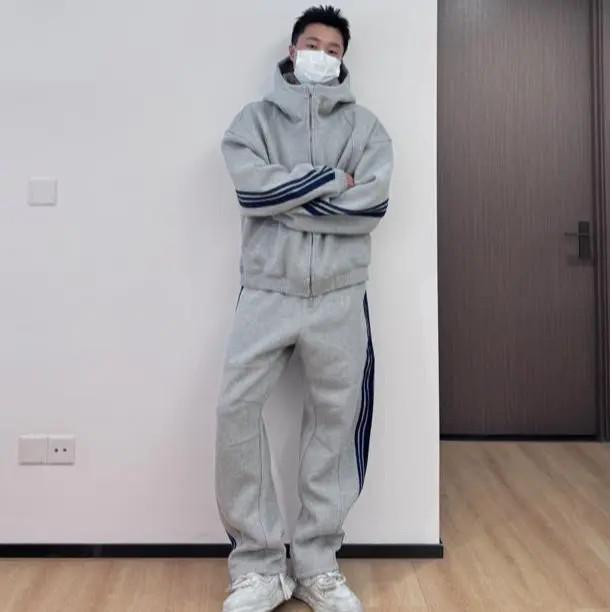 美式超重磅550克短宽版Boxy解构三条杠运动休闲卫衣休闲运动套装