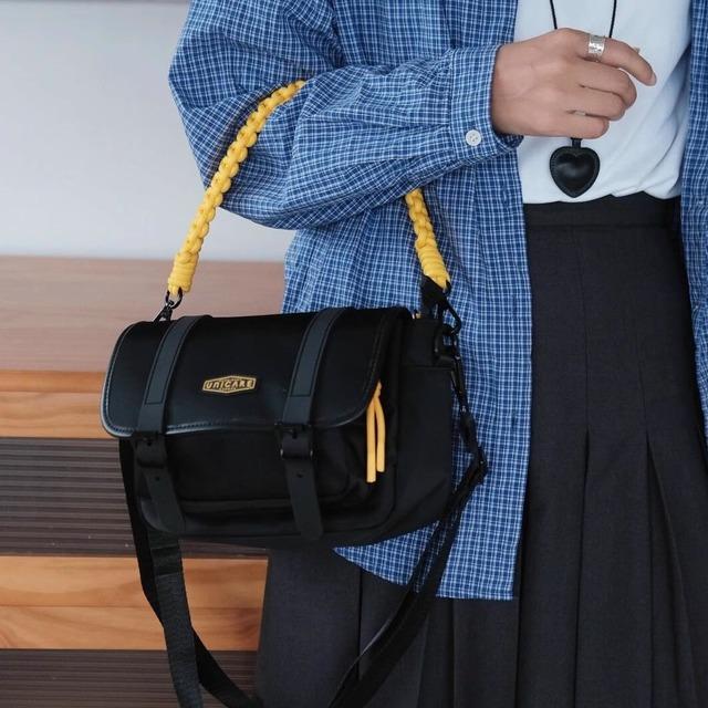 新款山姆复古邮差包单肩斜挎包手提信封包单反相机包防水户外男女