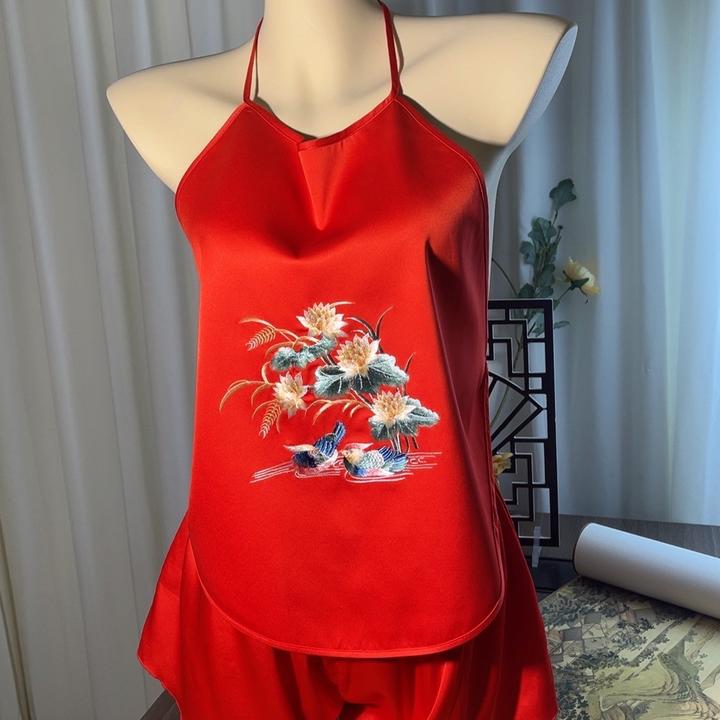 成人女赤色鸳鸯肚兜中国风大红色肚兜本命年苏绣肚兜苏州刺绣肚兜