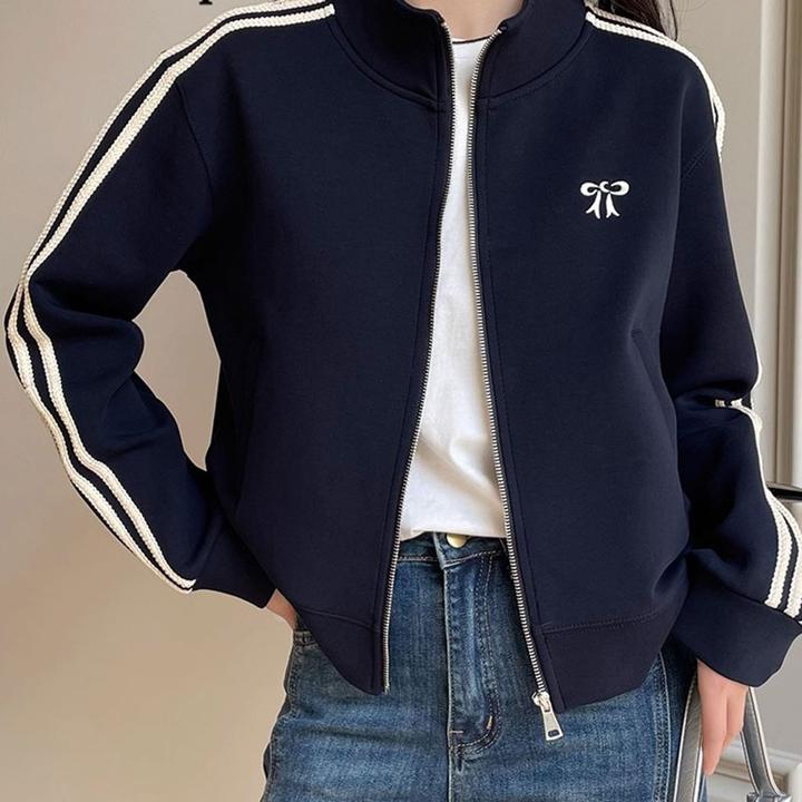 早秋外套新款开衫立领2025刺绣卫衣短款小个子外套宽松休闲上衣