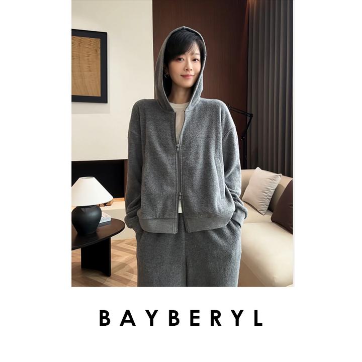 CC09-BAYBERYL老贝暖呼呼2.0*套装白灰毛绒连帽百搭外套NT5I0401-