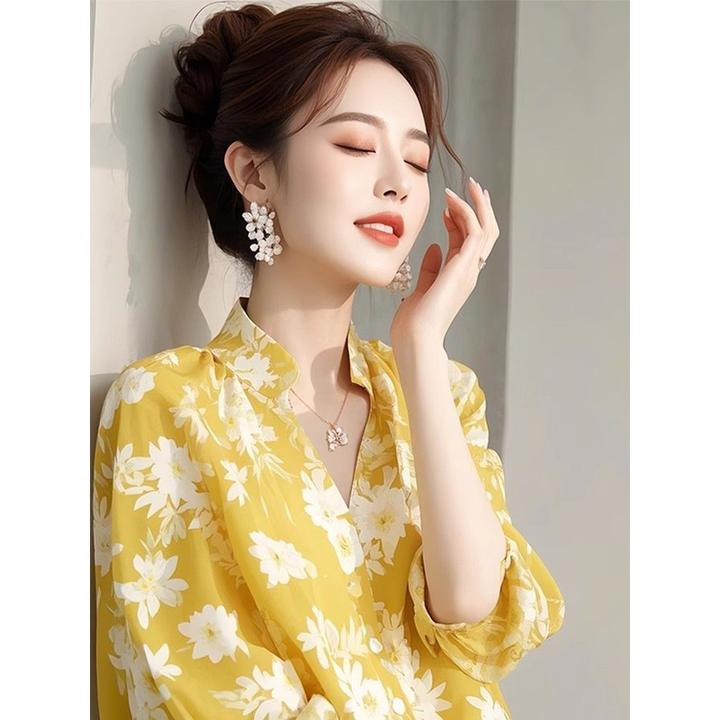 春夏欧货时尚洋气减龄上衣女印花小衫独特别致超好看黄色碎花衬衫