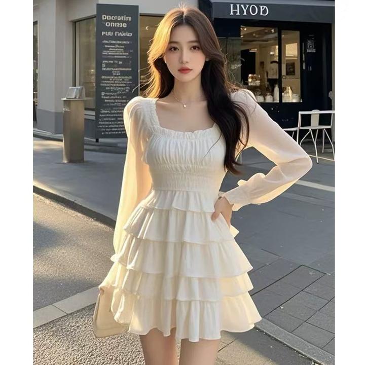 【KEKE】甜美俏皮方领长袖女秋冬季法式温柔气质收腰显瘦绝美蛋糕裙