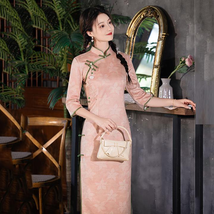 粉色显瘦国风中式秋季长袖旗袍改良年轻款女复古修身优雅气质春秋
