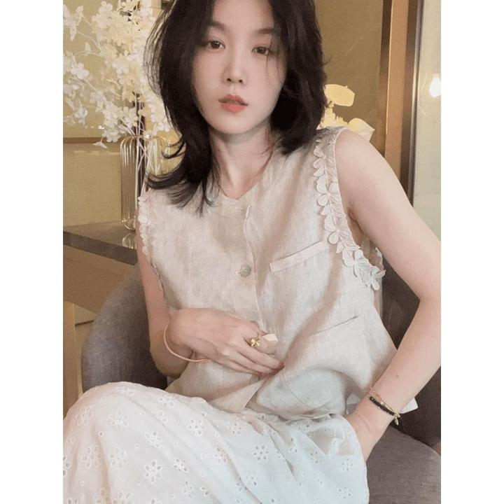 苎麻小香风无袖花边背心女2025新款夏季外穿洋气单排扣衬衫女夏款