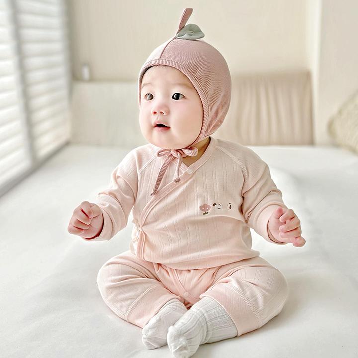 婴儿春秋连体衣纯棉长袖哈衣宝宝护肚四季款贴身婴儿春秋外出服