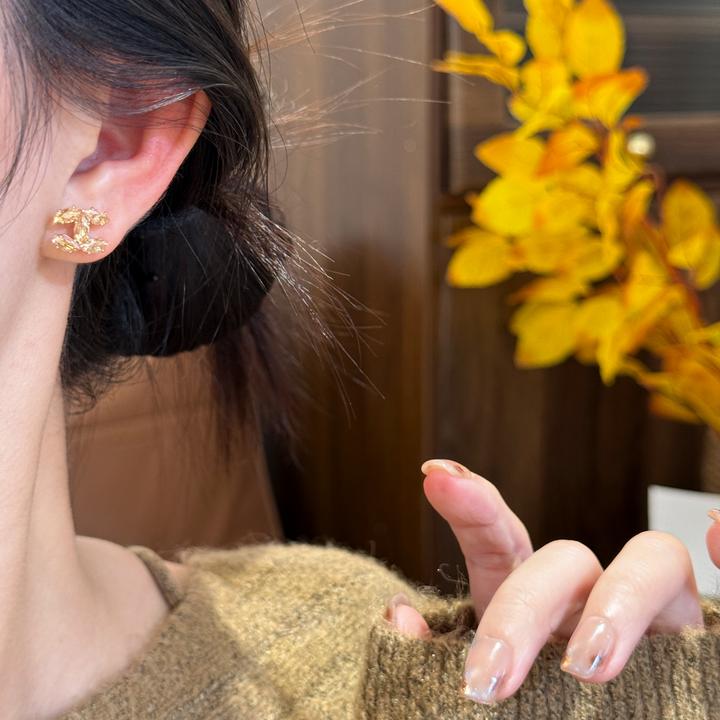 【洞见】一款两戴金色珠珠几何轻奢优雅气质精致ES1431