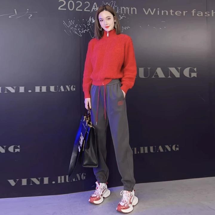 女装秋冬季新款欧货时髦运动洋气红色设计感针织衫哈伦裤两件套