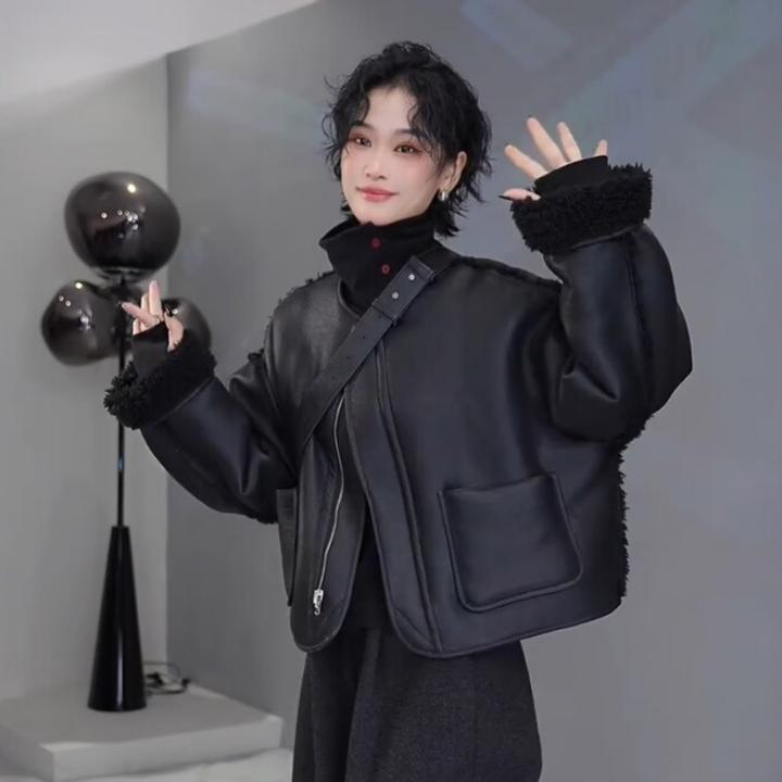 2024冬季仿皮毛一体圆领拉链两面穿保暖时尚休闲外套上衣女