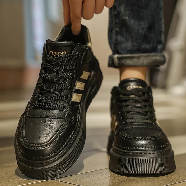 男鞋2025秋季新款百搭运动休闲黑色皮鞋厚底板鞋男士工作防水潮鞋