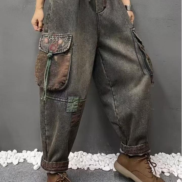 新款文艺刺绣水洗磨砂怀旧休闲牛仔裤