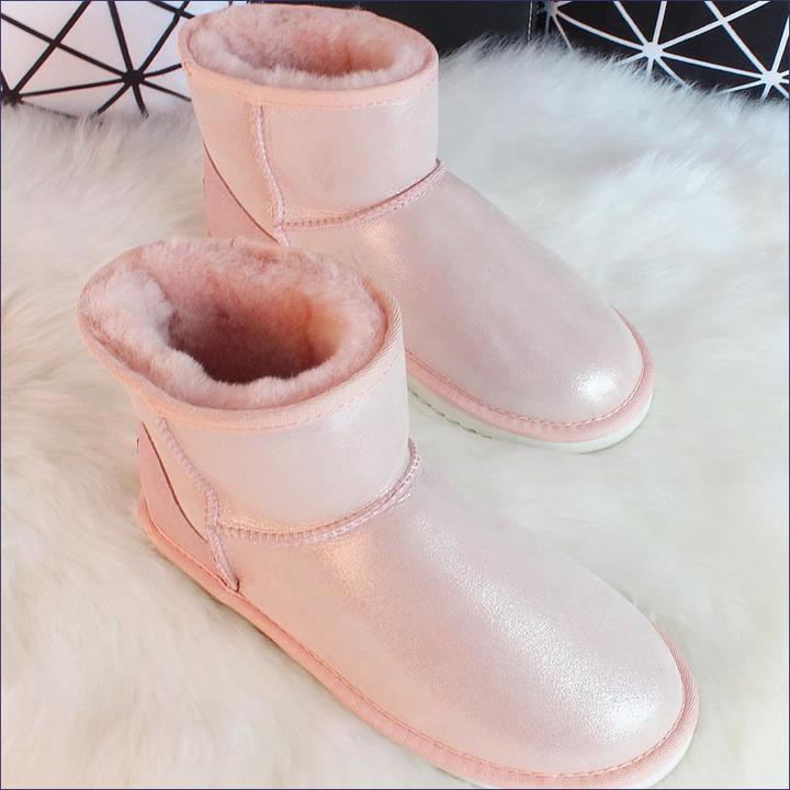 雪地靴女款爆款2025新款羊皮毛一体雪地靴女短靴加绒加厚保暖鞋