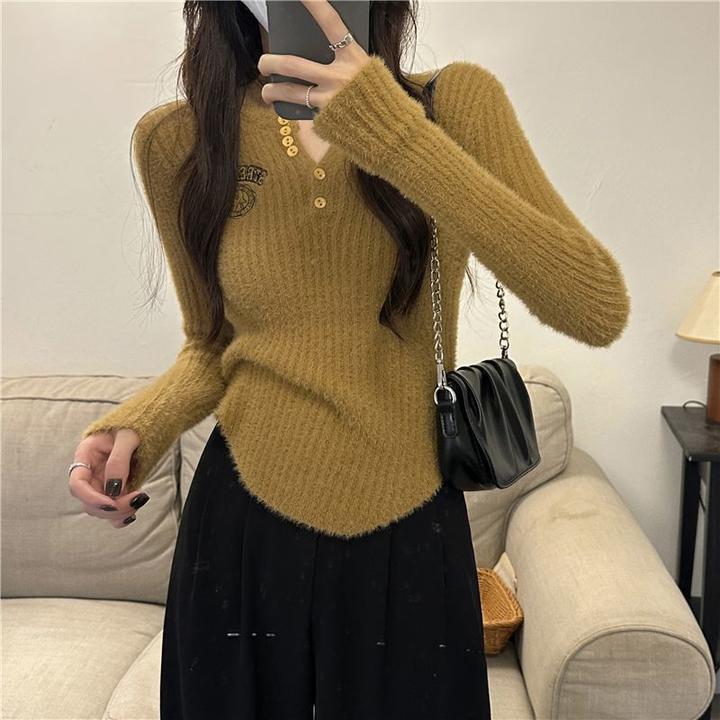 纯欲风仿水貂绒刺绣上衣针织衫女秋冬新款内搭外穿修身长袖打底衫