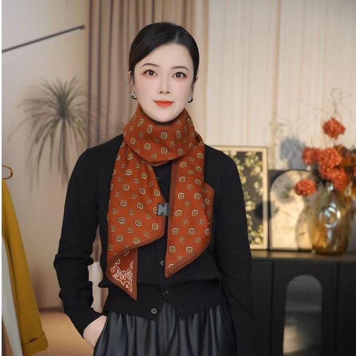 围巾女秋冬季2025新款精致小飘带斜角领巾披肩外搭护颈丝巾围脖