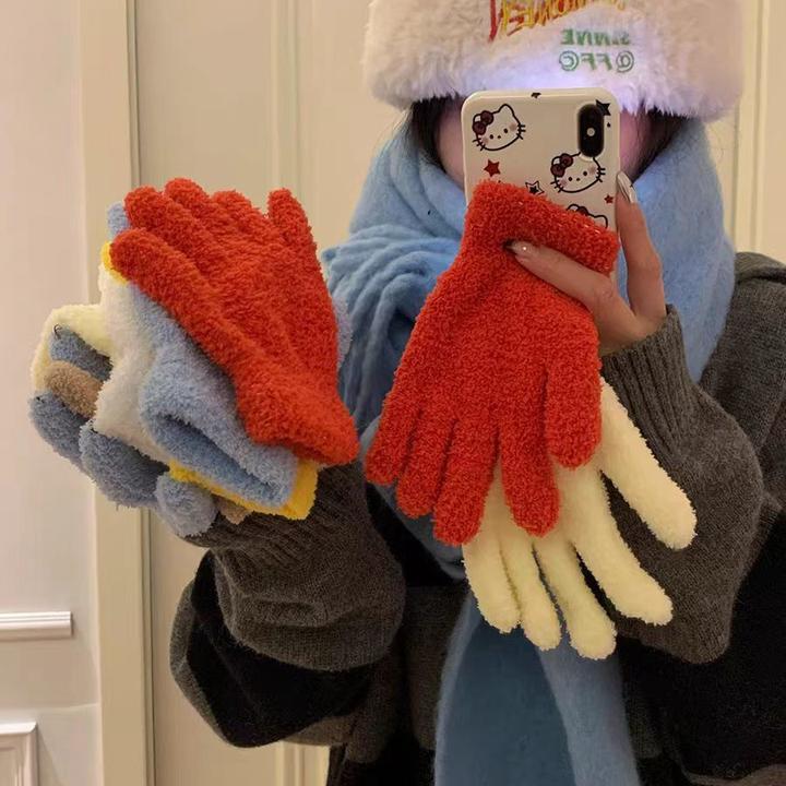 冬季毛绒绒手套女韩版ins可爱珊瑚绒分指手套糖果色骑车保暖防寒