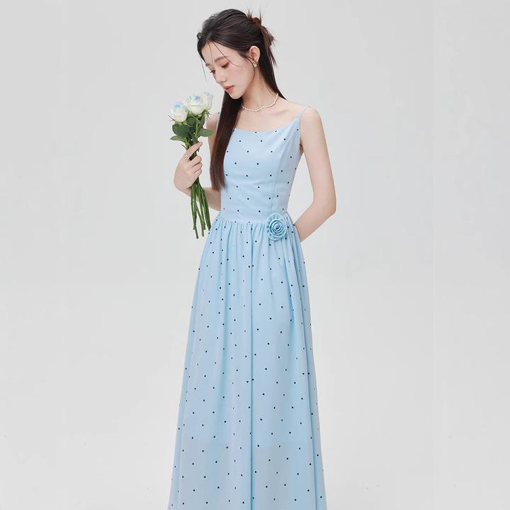 性感露背波点印花蓝色吊带连衣裙女夏度假风修身显身材绝美小裙子