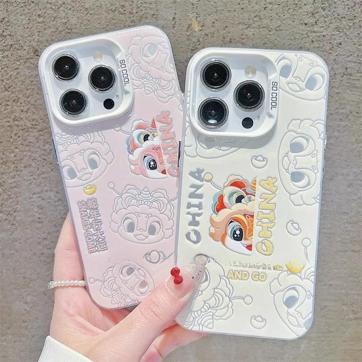 情侣舞狮蛇适用苹果16手机壳新款华为小众OPPO创意小米15高级VIVO