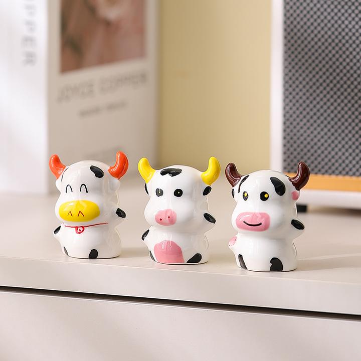 陶瓷萌牛小摆件家居桌面客厅装饰茶宠迷你可爱趣味手工彩小巧精致