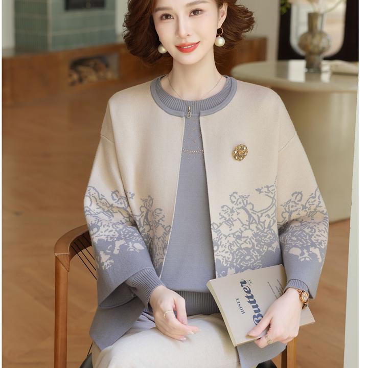 新款妈妈装春秋针织外套中老年女洋气毛衣开衫40岁50气质上衣套装