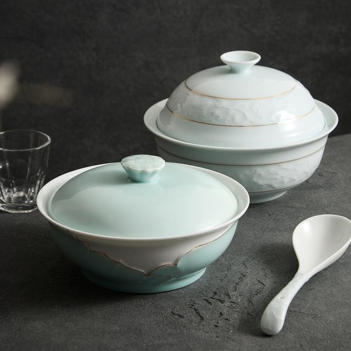 德化青瓷餐具2025新款特别好看的高级感精致中式家用的陶瓷碗汤碗