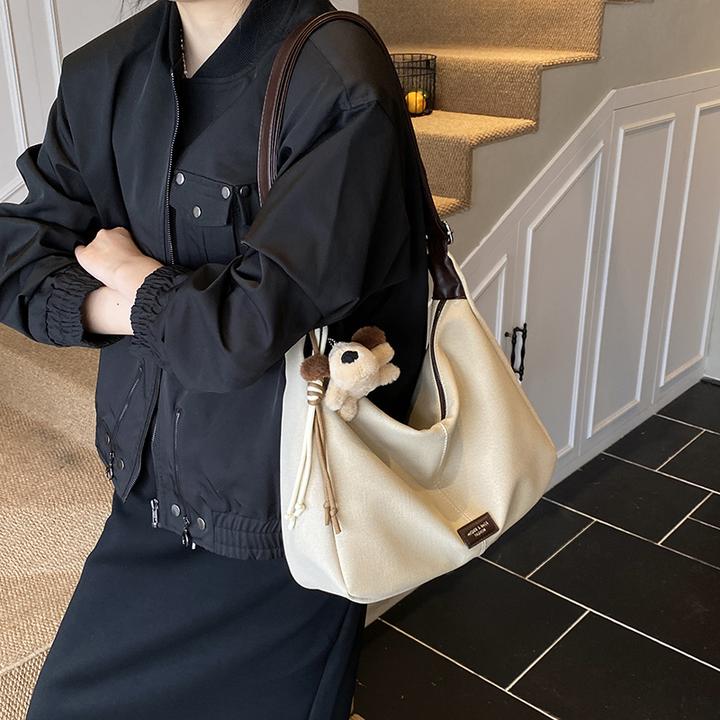 时尚简约百搭单肩包2025新款潮流网红气质斜挎包洋气大容量通勤包