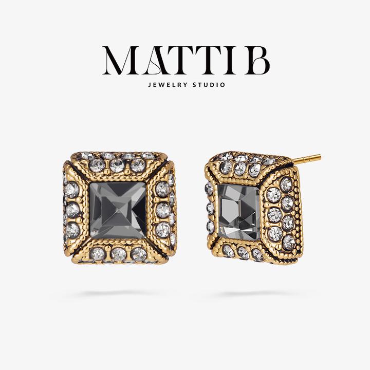 铜合金合成锆石耳饰 复古方形简约气质高级感爆款百搭耳钉女2066