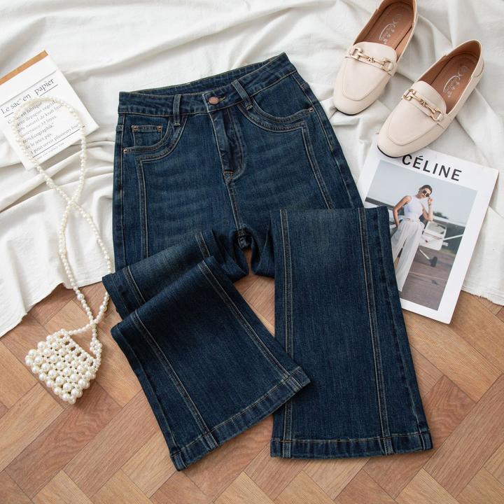 2025年秋季新款直筒微喇叭裤子显瘦时尚百搭小个子喇叭牛仔裤女