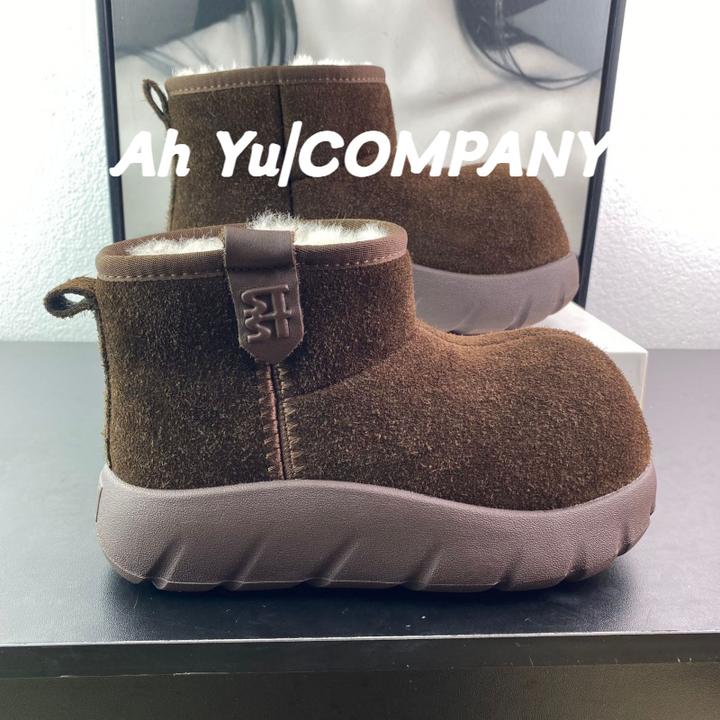 头层牛皮卡皮巴拉丑萌雪地靴女2025冬季新款舒适轻便厚底加绒棉靴