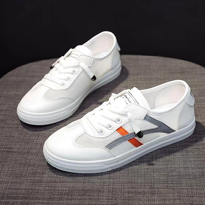 2025年爆款韩版女士休闲板鞋舒适百搭潮流透气网鞋平底小白鞋新款