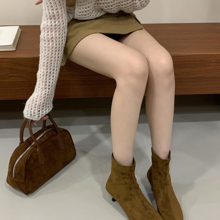 咖啡棕色小众复古瘦瘦靴绒面秋冬细跟高跟尖头法式气质弹力裸靴女