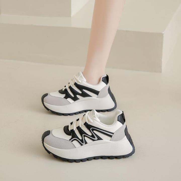 秋季同款厚底阿甘鞋女春夏2025新款皮面显脚小码34老爹鞋防滑潮流