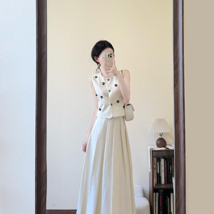 2025夏季法式气质珠花无袖上衣马甲女搭配半身裙气质小香风两件套