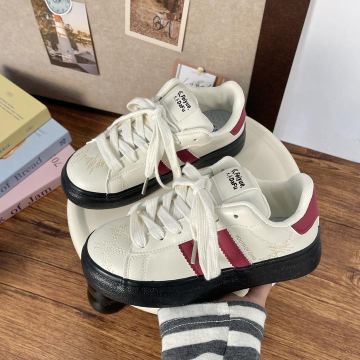 飞跃小众配色德训鞋子女2025春季新款学生百搭韩版复古板鞋女白色