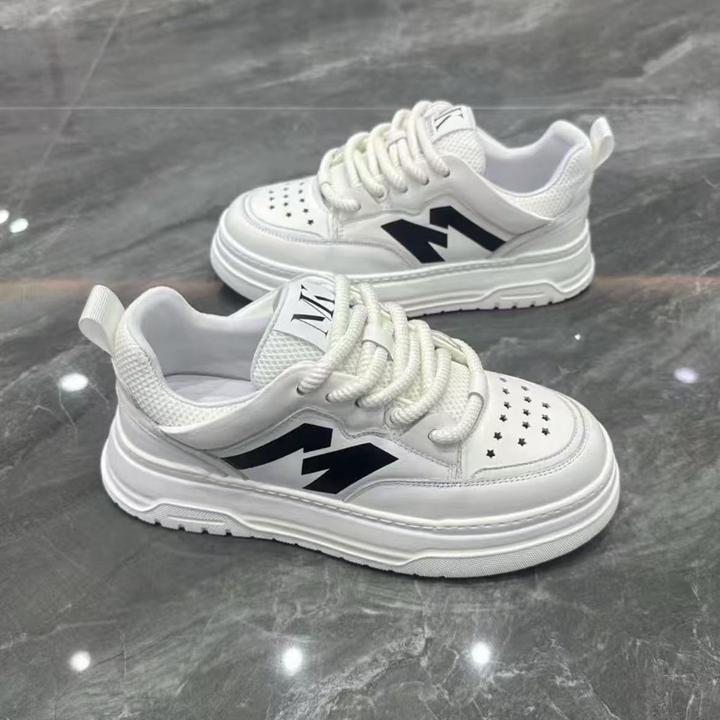 男鞋2025新款头层牛皮板鞋轻软底百搭真皮透气舒适潮流时尚休闲鞋