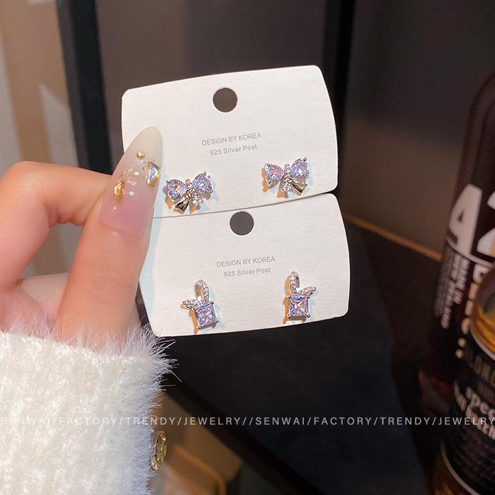 黄铜铜耳饰 精致小巧锆石蝴蝶结耳钉个性时尚百搭气质微镶轻奢