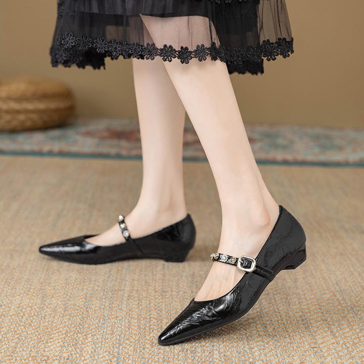 2025年早秋新款低跟法式尖头软底软面运动鞋工艺百搭玛丽珍小单鞋