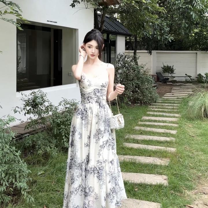 现货【春日部】青花瓷印花无袖吊带连衣裙温柔气质小众收腰裙子0912