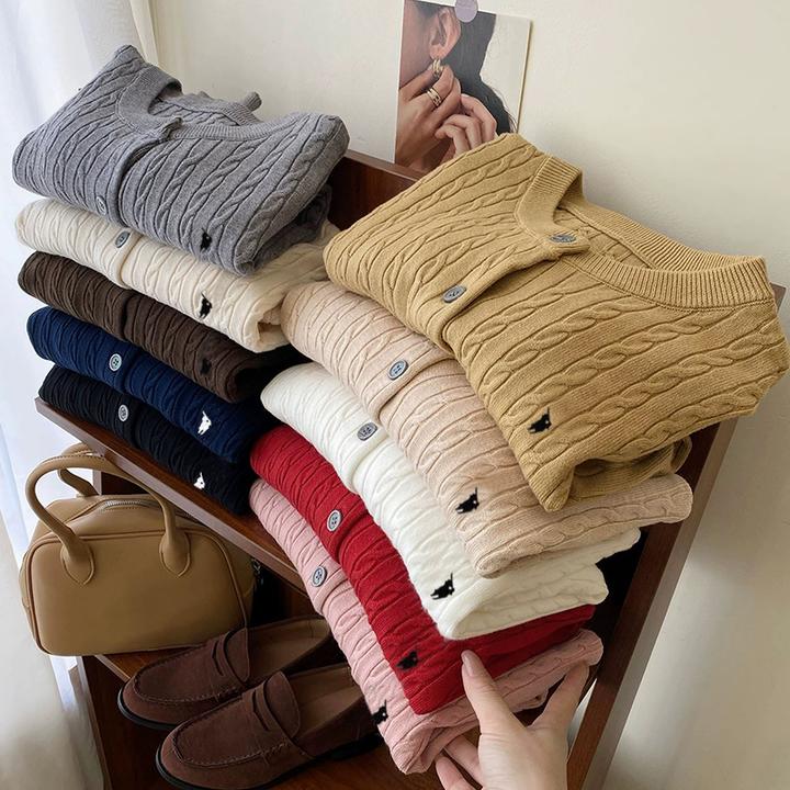 藏青色麻花针织开衫女秋季学院风外搭软糯高品质短款毛衣外套