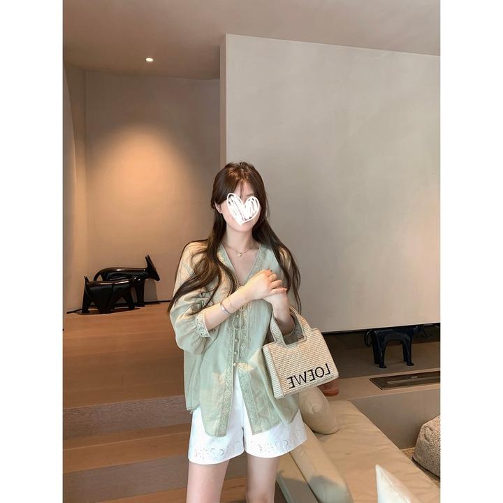 苍葭白露~2025新款慵懒上衣复古清冷气质宽松衬衫温柔小众小衫