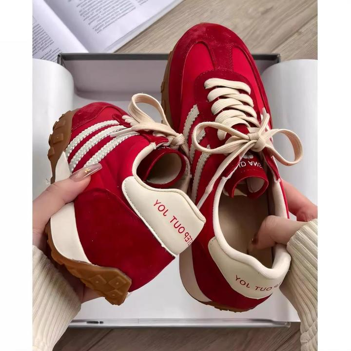 香港&PVKB【官方】官方正版2025年新款德国复古运动板鞋三杠红色