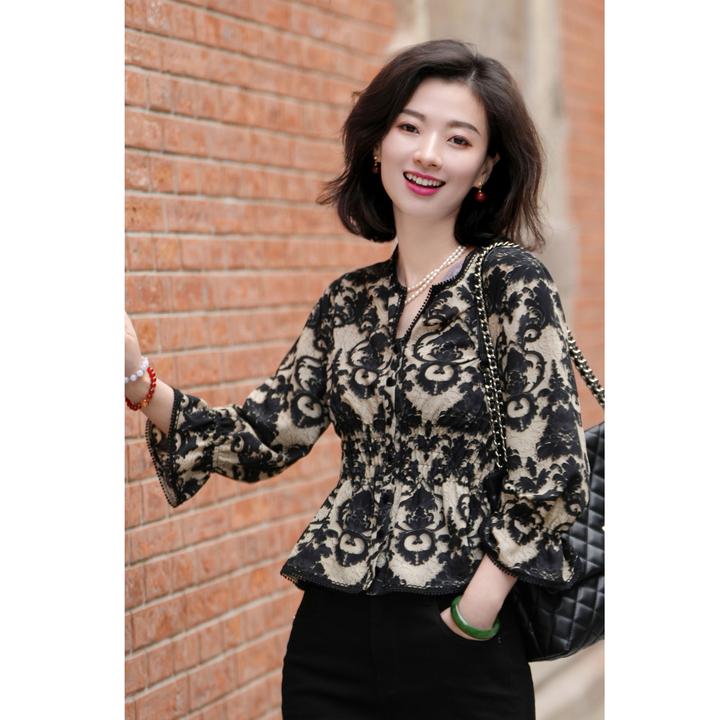 西子/【黑色维也纳】复古立体印花收腰打褶花边V领衬衫上衣/SYBH269