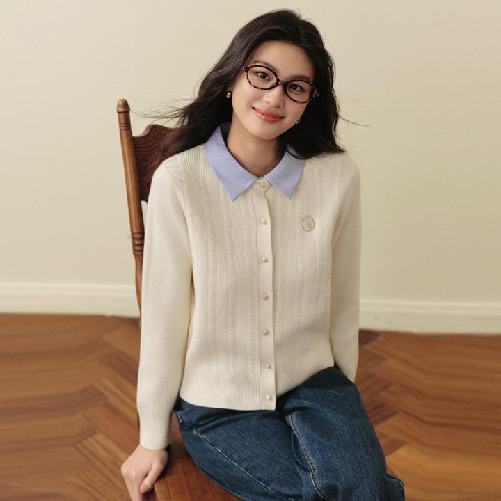 诗凡黎可脱卸领金扣麻花针织开衫学院风刺绣针梭拼毛衣7GC133411