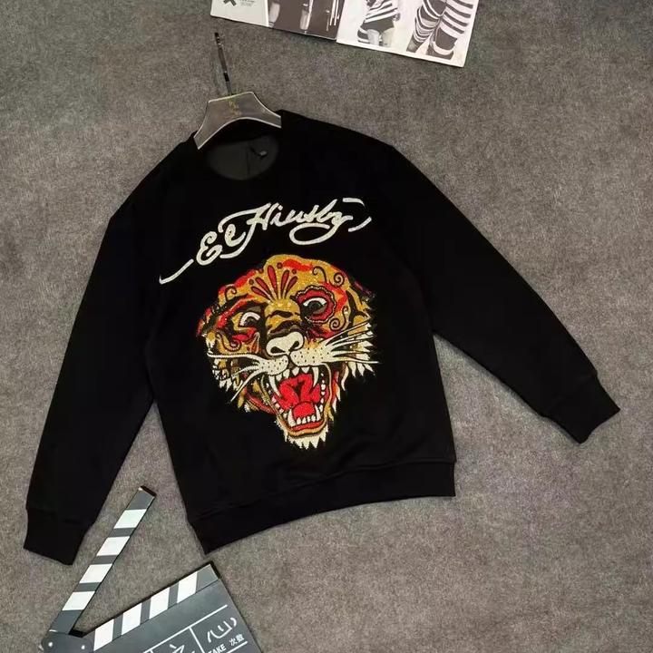 梦泡2025秋冬新款时尚宽松烫钻圆领长袖卫18男款男士加绒开衫卫衣