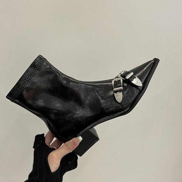 法式尖头粗高跟短筒短靴女2025年新款气质侧拉链时装弹力瘦瘦靴子