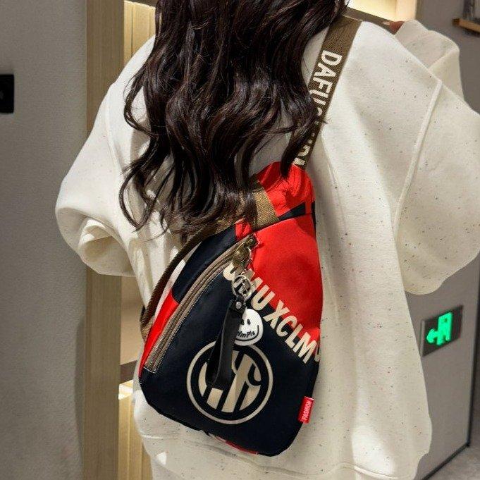 印花胸包时尚百搭斜挎包运动高级轻便女式休闲包包女骑行国风潮牌