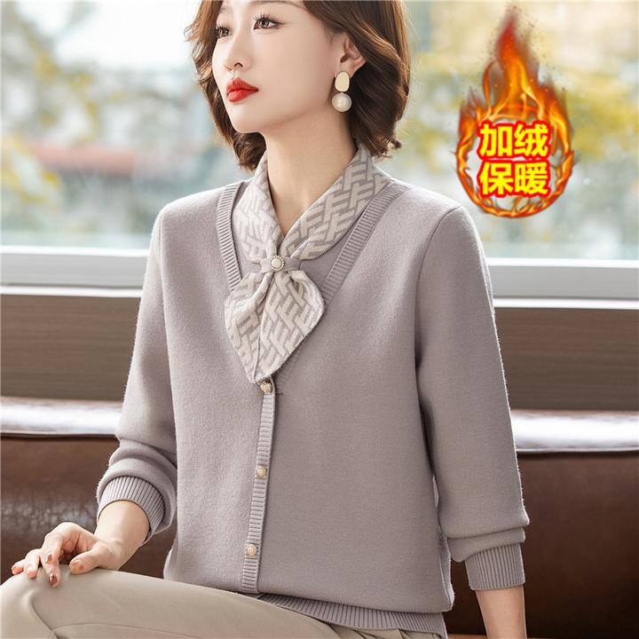 妈妈秋冬装绑带毛衣加绒加厚保暖上衣中老年人女洋气一体绒打底衫