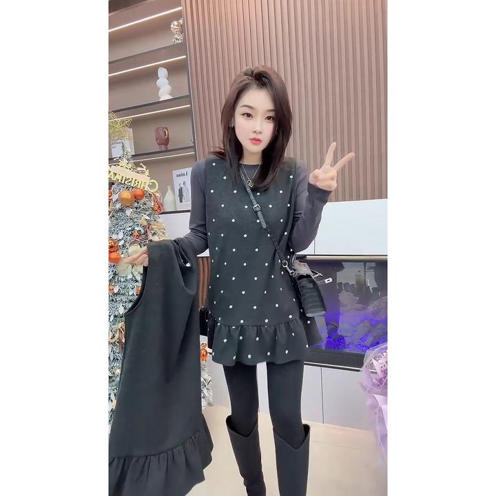 欧货下摆荷叶边无袖连衣裙女2025冬季新款中长款叠穿外搭显瘦裙子