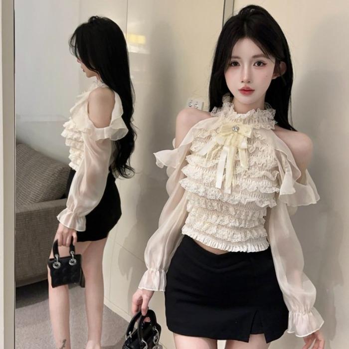 法式高级感蕾丝花边挂脖长袖衬衫女早秋新款款纯欲风显瘦露肩上衣