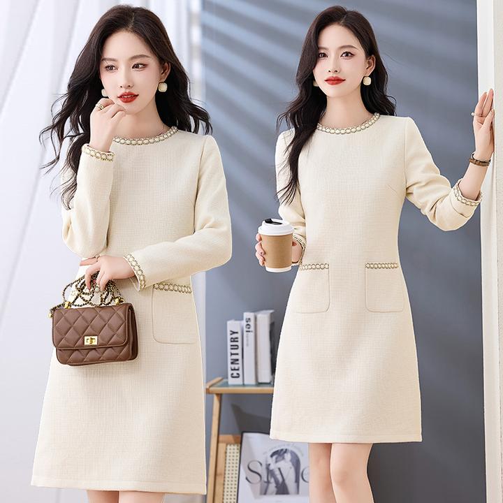2024秋冬新款气质优雅显瘦小香风圆领长袖女装连衣裙百搭打底修身