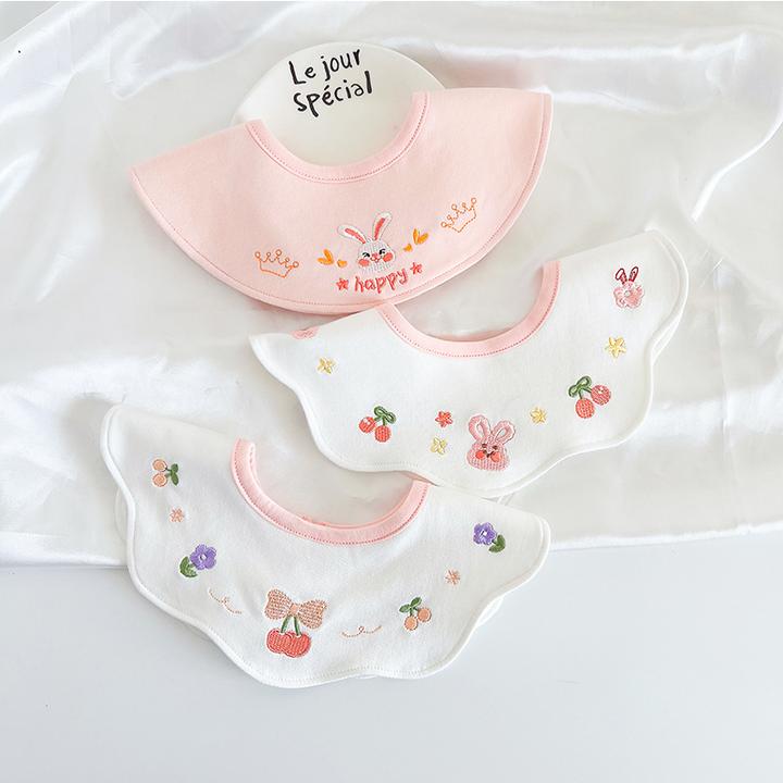 韩版婴儿棉质防水围嘴防吐奶口水巾男女宝宝新生儿围兜卡通兔子